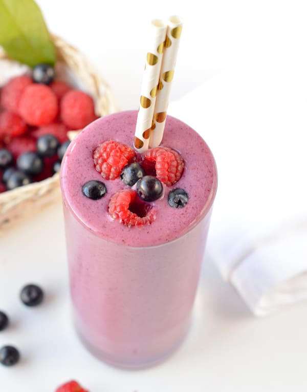 how to make berry smoothie without yogurt or milk