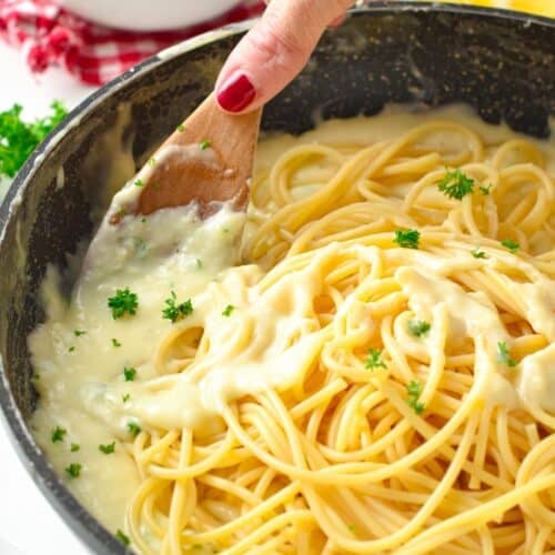 This Cottage Cheese Pasta Sauce is the most delicious creamy protein pasta sauce packed with 17 g of proteins per serve. If you love Alfredo sauce, this healthier version hit the spot.This Cottage Cheese Pasta Sauce is the most delicious creamy protein pasta sauce packed with 17 g of proteins per serve. If you love Alfredo sauce, this healthier version hit the spot.