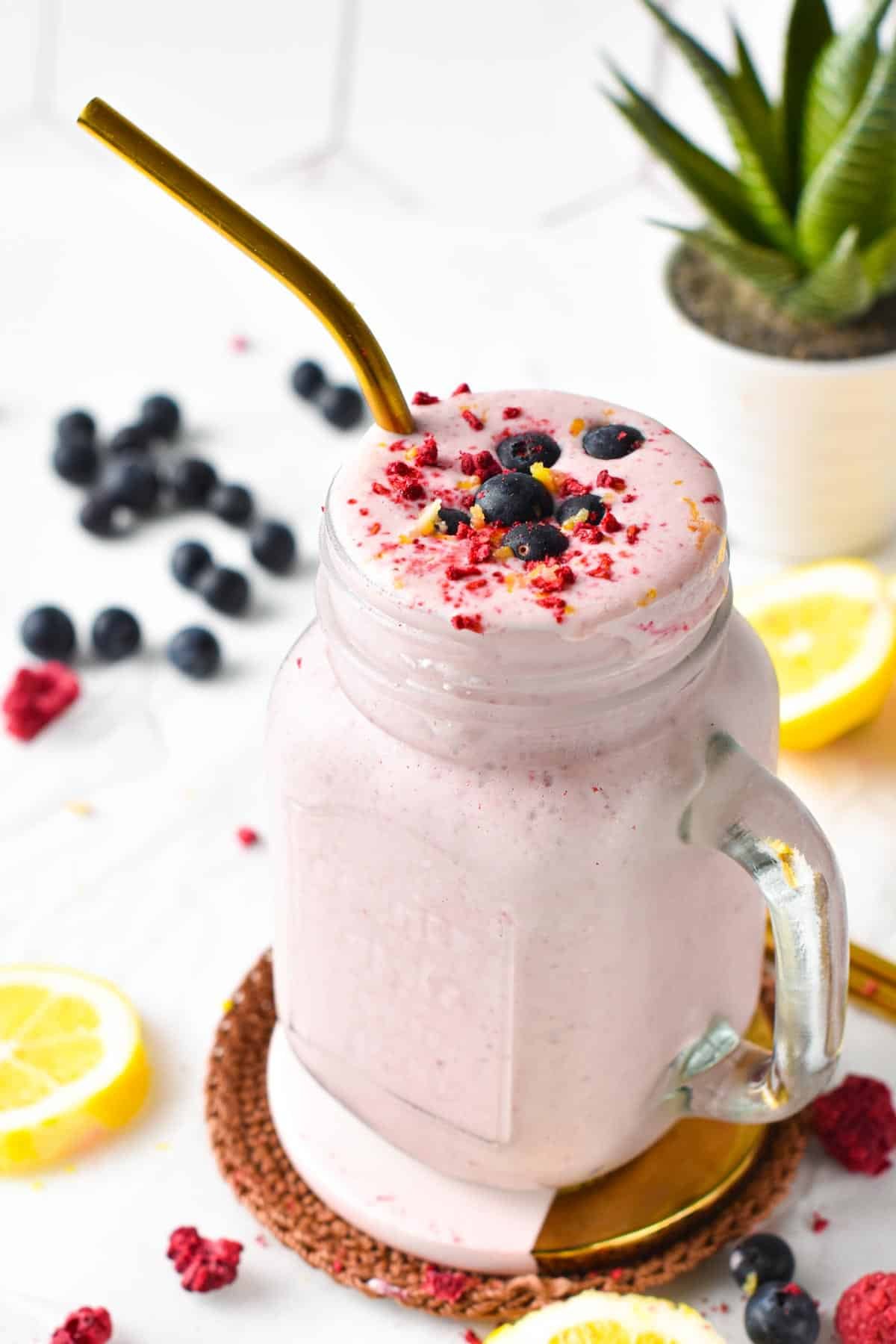 This Cottage Cheese Protein Shake contains a bunch of 42 grams of protein per serve and it's guaranteed to keep you full for hours.