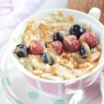 This Healthy Low Carb Oatmeal recipe made with coconut flour, almond butter and almond milk is a great alternative to your regular oatmeal. It is a single serve clean eating recipe, ready in 5 minutes and 100% sugar free. You'll love its creamy, silky-sweet texture. If you watch the carbs, note that this single serve oatmeal recipe contains only 5.8 g net carb - yes, it is also loaded with 8.2 g of plant-based protein to feed those muscles! It can be eaten for breakfast or as a light post work out snack. Dairy free, vegan, gluten free, kids approved!