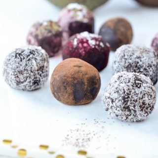 Healthy Avocado Chocolate truffles are easy and Delicious fudgy chocolate truffles, 100% dairy free, vegan and paleo. No bake dark chocolate truffles to had some healthy touch to your Christmas truffles plate.