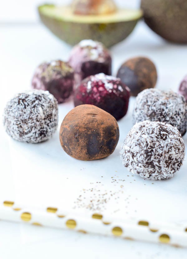 Healthy Avocado Chocolate truffles are easy and Delicious fudgy chocolate truffles, 100% dairy free, vegan and paleo. No bake dark chocolate truffles to had some healthy touch to your Christmas truffles plate.