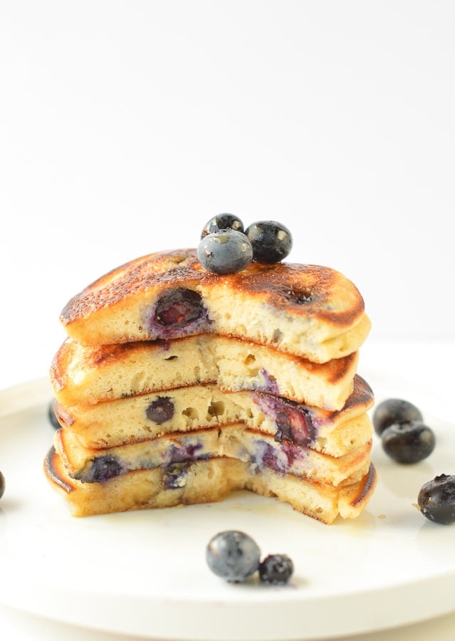 KETO BLUEBERRY PANCAKES with Cream Cheese 2.4 g net carbs, fluffy, easy 6 ingredients #ketopancakes #keto #pancakes #lowcarbpancakes #lowcarb #creamcheese #almondflour #easy #blender #healthy # fluffy #glutenfree #best #almond #ketones #ketorecipes #lowcarbrecipes #breakfast 