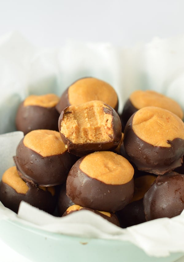 KETO NO BAKE PEANUT BUTTER BALLS