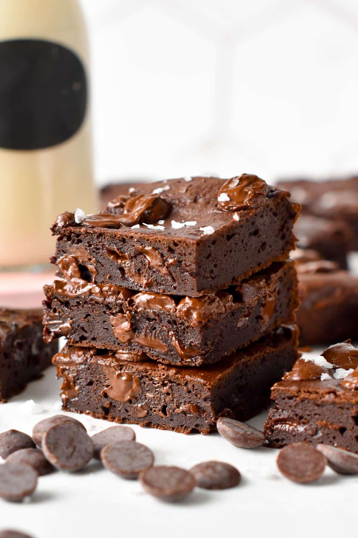 These healthy Greek Yogurt Brownies are the most surprising low calories brownies you will ever try. They are fudgy, chewy brownies packed with high-protein Greek yogurt and only 49 kcal per serving.