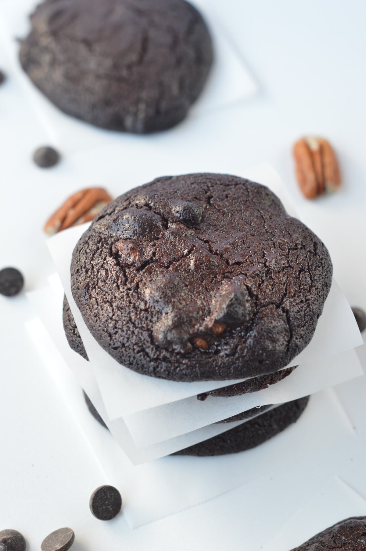 Keto Chocolate Cookies with Pecans