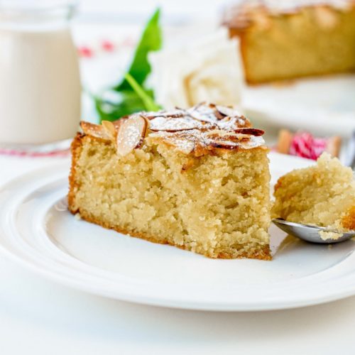 Keto Almond Cake Recipe (Easy 1-bowl Butter Cake)