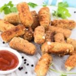 Keto Mozzarella sticks