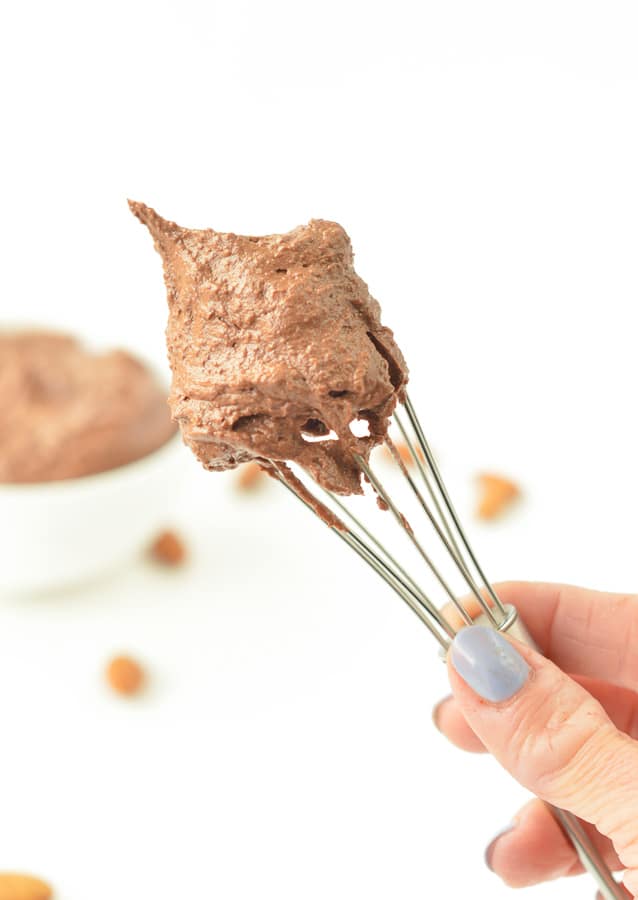 KETO CHOCOLATE FROSTING 0.8 g net carb, 100 kcal #ketofrosting #ketodessert #ketorecipe #ketochocolatefrosting #paleofrosting #easy #healthy #snack #fatbomb #5ingredients #paleo #glutenfree #almondbutter #butter