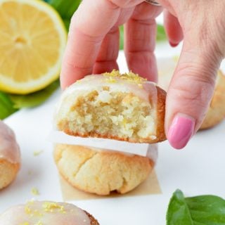 Keto lemon cookies