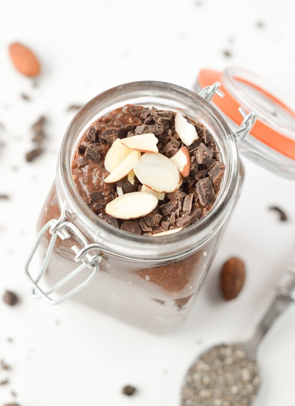 Chocolate chia pudding