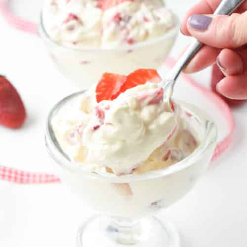 Low carb strawberry fluff cheesecake dessert