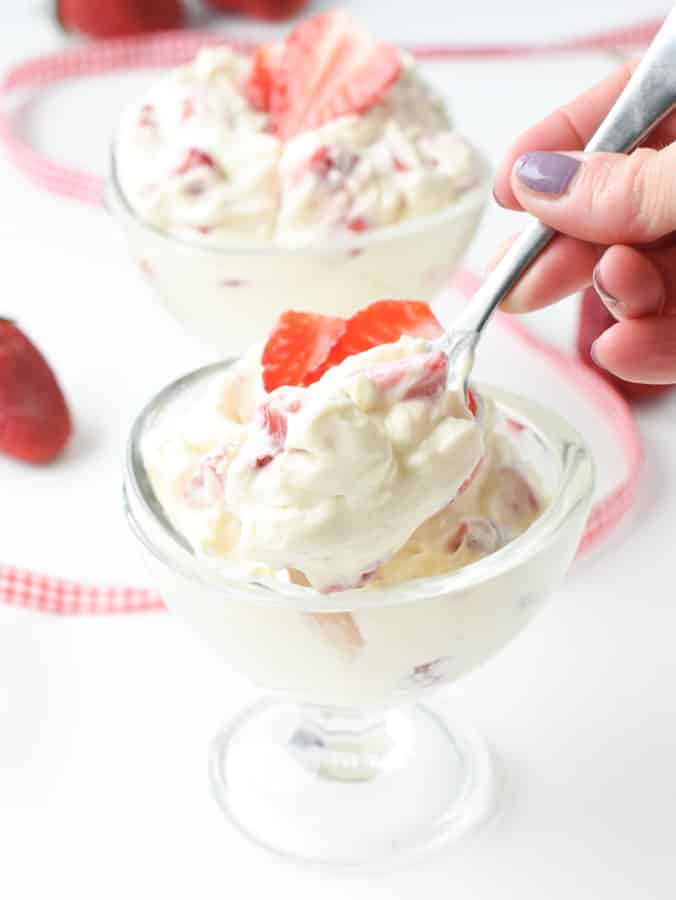 Low carb strawberry fluff cheesecake dessert