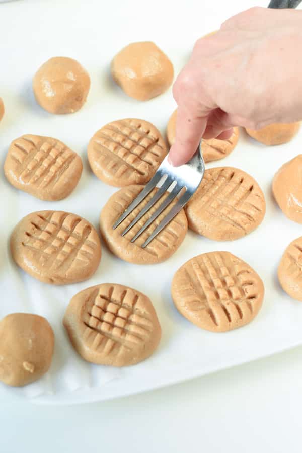 Vegan no bake peanut butter cookies