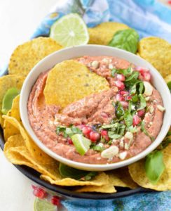 This Easy Roasted Red Pepper Bean Dip Recipe is an Healthy Dip alternative to hummus recipes. Ready in 10 minutes, packed with protein from red kidney beans and nut butter. A great vegan appetizer to dip mexican corn chips or a lovely vegan spread for sandwiches.