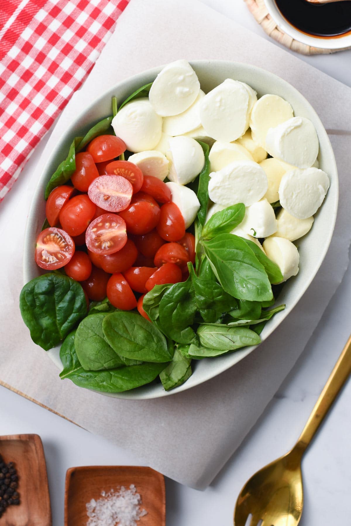 Spinach Caprese Salad