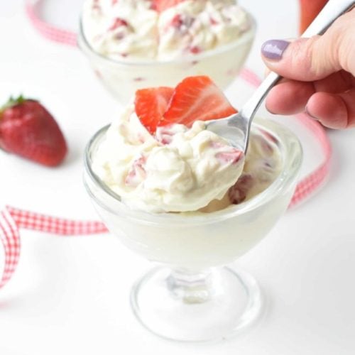 Keto Cheesecake Fluff with Strawberries