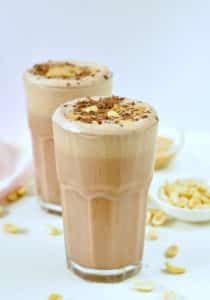 KETO PEANUT BUTTER SMOOTHIE an easy almond milk chocolate smoothie #ketopeanutbuttersmoothie #ketosmoothie #ketopeanutbutter #ketosmoothie #lowcarbsmoothie #chocolatesmoothie #lowcarb #smoothie #almondmilk #dairyfreesmoothie #dairyfree #almondmilksmoothie #smoothierecipes #healthysmoothies