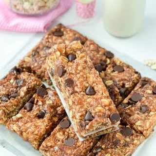 Peanut Butter Oatmeal Protein Bars an easy clean eating protein bar with only 5 ingredients. Healthy, no bake, vegan.