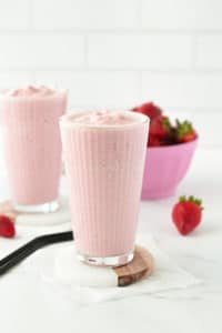 strawberry keto smoothie